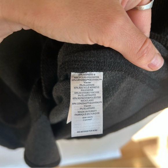 Faherty Legend Sweater Dress Heathered Black Twill size Small Soft Staple Casual - Picture 9 of 13